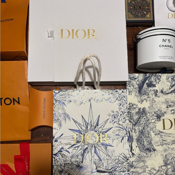 Empty Luxury Boxes (Christian Dior, Chanel, Tiffany & Co, Louis Vuitton, Hermes) - Picture 8 of 8